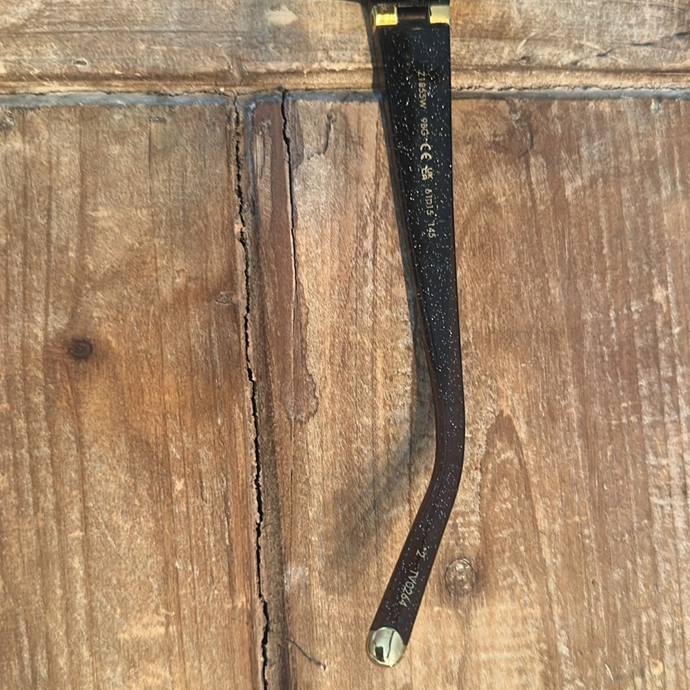 Louis Vuitton Black and Gold Sunglasses - Picture 3 of 6